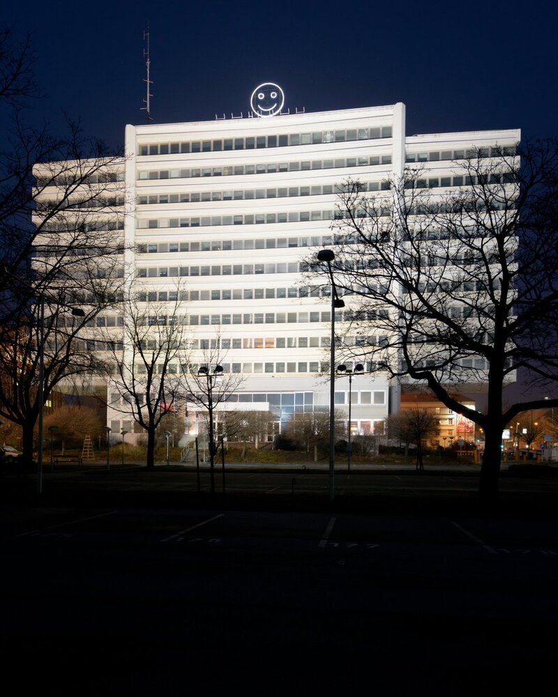 Installation on the former Philips headquarters in Vienna